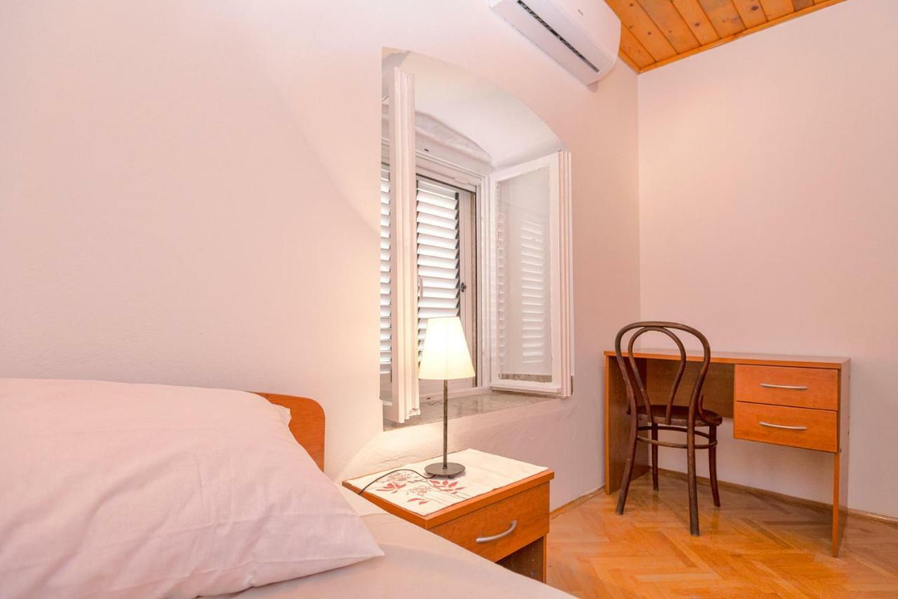 Apartment Mediteran Stari Grad  Dış mekan fotoğraf