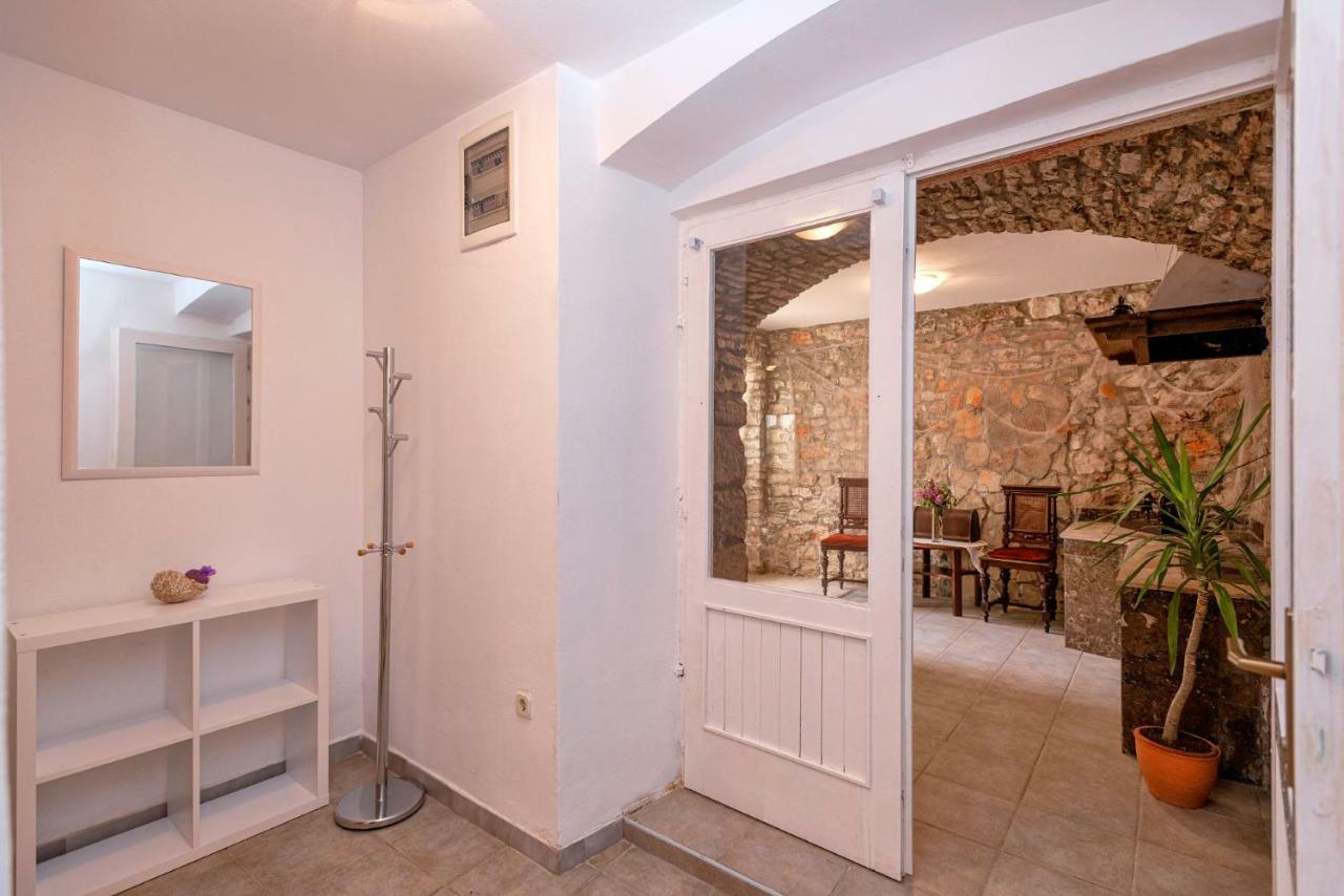 Apartment Mediteran Stari Grad  Dış mekan fotoğraf